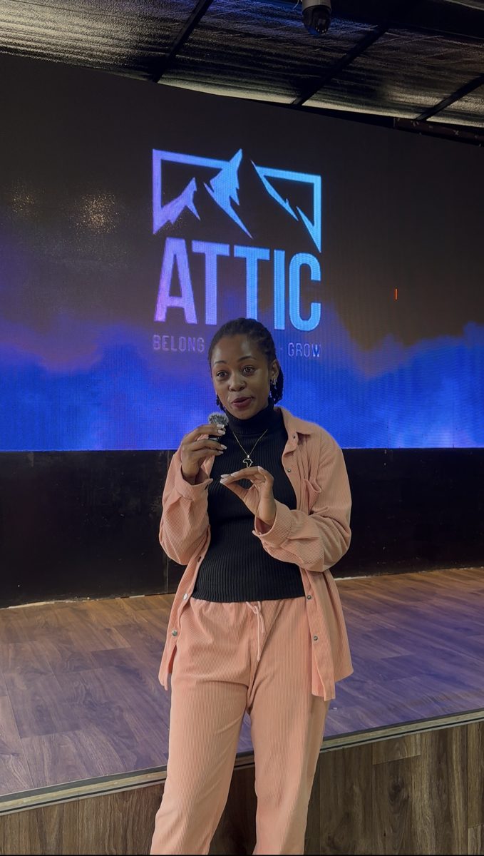 Janet Gathuru speaking, photo 3